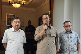 Anies  Bahas Penurunan Ekonomi dengan JK