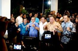 BREAKING NEWS - Prabowo Umumkan Gibran Cawapres