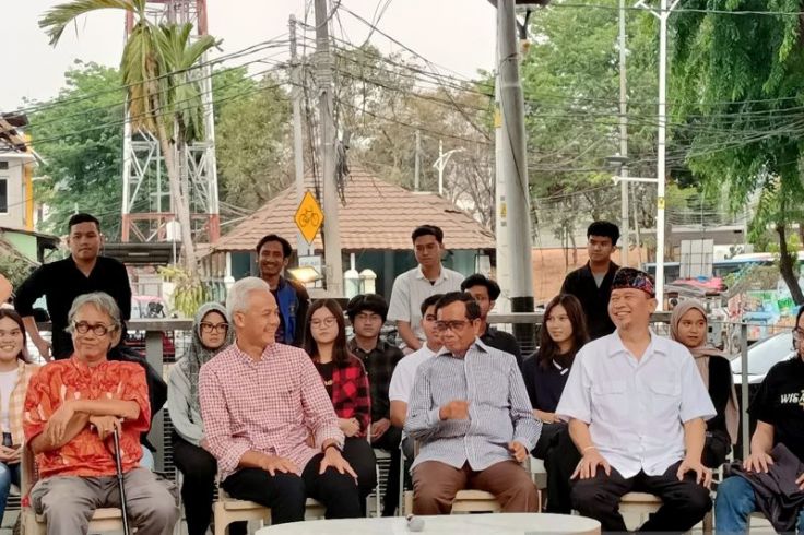 Ganjar-Mahfud "ngopi" Bareng Gen Z Di M Bloc Jaksel