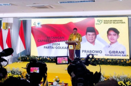 Gibran Terima SK Rekomendasi Bacawapres Dari Golkar