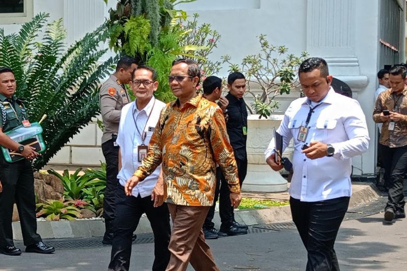 Mahfud MD Komentari Desakan Pimpinan KPK Mundur 