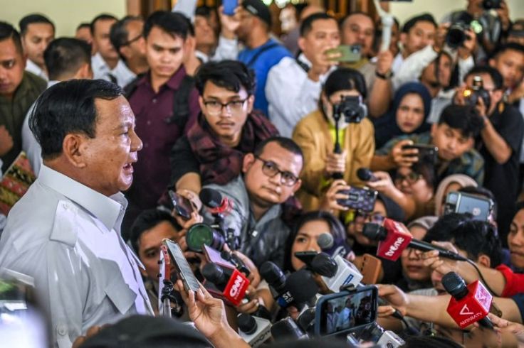 Prabowo-Gibran Daftar Ke KPU Hari Ini Diawali Sapa Relawan di GBK