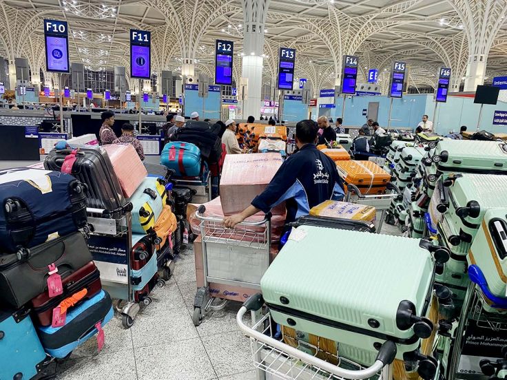 Rusuhnya Proses 'Check in' di Counter Garuda Bandara Madinah