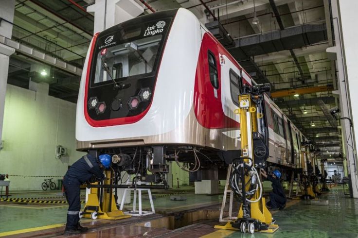 Seluruh Perawatan Kereta LRT Jakarta Dilakukan Secara Mandiri