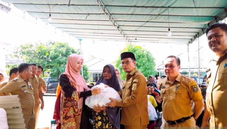 Bangka Tengah Bantu 42 Rumah Warga Tersambar Petir