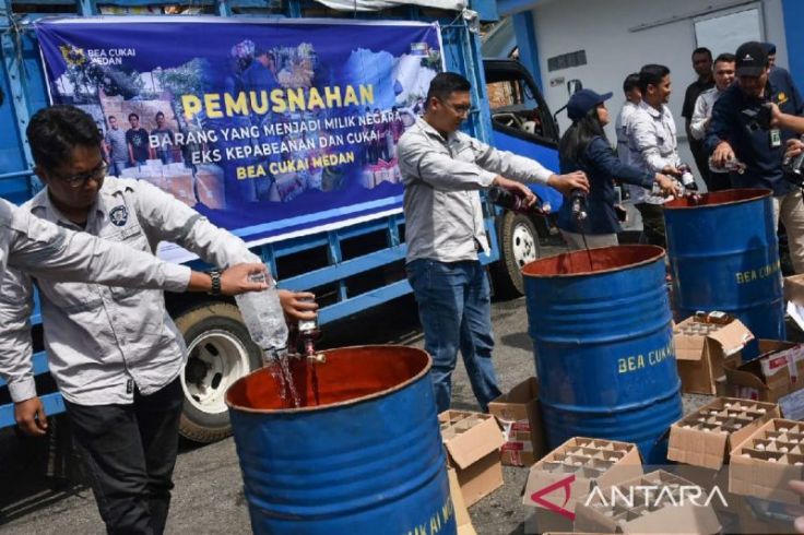 Bea Cukai Medan Musnahkan 606.020 Batang Rokok Ilegal