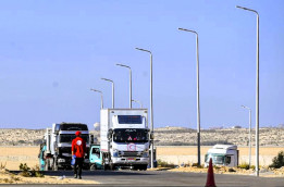 Bulan Sabit Merah : 76 Truk Bantuan Masuk Gaza