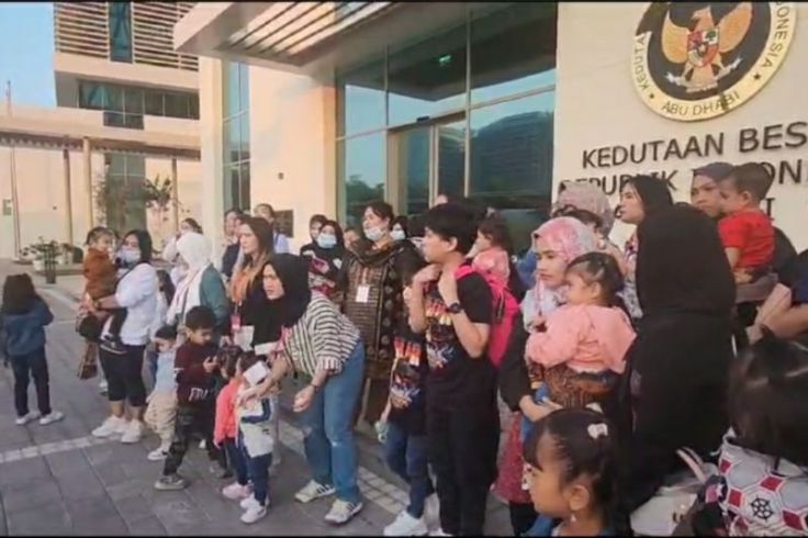 KBRI Abu Dhabi Pulangkan 56 WNI Tak Berdokumen Ke Indonesia