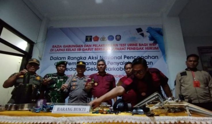 TNI-Polri-BNN Geledah Lapas Garut Cegah Narkoba