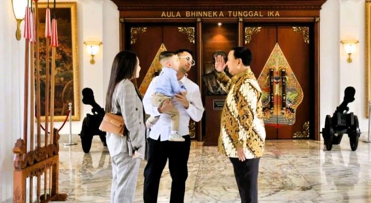 Prabowo Terima Kunjungan Pesohor, Dari Cipung Hingga Iko Uwais