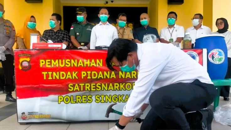 Satresnarkoba Singkawang Musnahkan Narkoba Senilai Rp2 Miliar