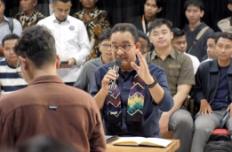 Anies Baswedan Janji Bangun Kereta Api Banjarmasin-Banjarbaru