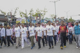 Pemkot Kendari Gelar Jalan Sehat Peringati Hari Anti Korupsi Sedunia