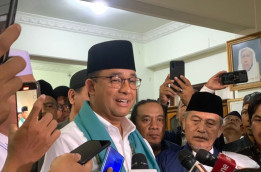 Pesangon di UU Ciptaker Tak Adil, Anies Janji Koreksi 