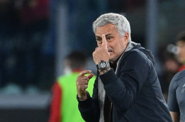 AS Roma Resmi Pecat Pelatih Jose Mourinho