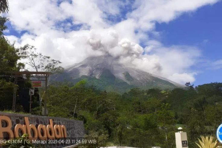 Gunung Merapi Belum Aman, Sering "Batuk"