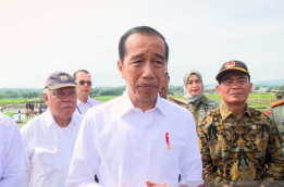 Jokowi: Jangan Sampai Pupuk Subsidi Dijual Ke Bukan Petani