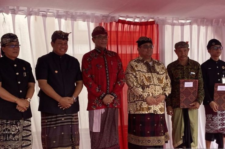 KPU dan Bawaslu Mengiyakan Saja Ocehan Megawati