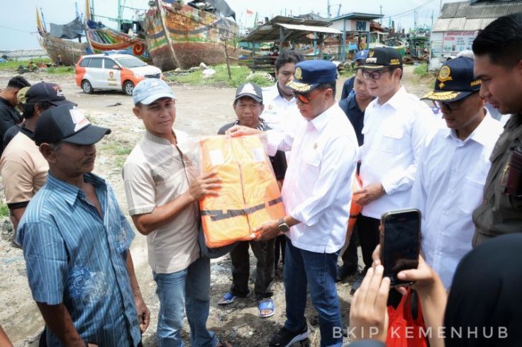 Menhub Dorong Renovasi Pelabuhan Brondong