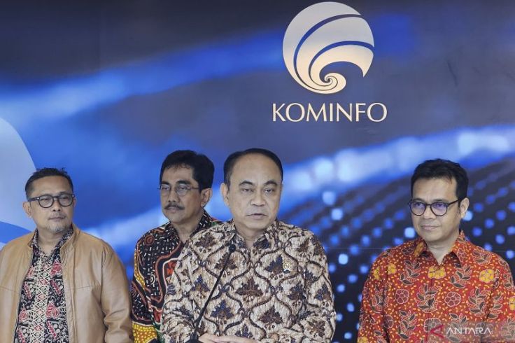 Menkominfo Pastikan Tak Ada Satu pun Menteri Jokowi yang Mundur