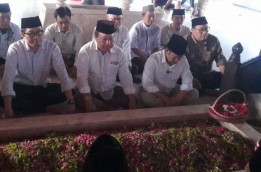 Cak Imin Ziarah ke Makam Bung Karno karena Mimpi