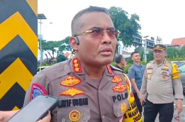 Gawat! Massa APDESI Blokade Tol Dalam Kota, Polisi Turun Tangan