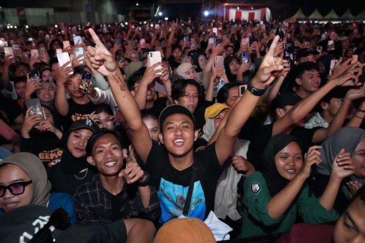 Dewa 19 Laris Manis, Konser Keliling Pesanan Relawan Prabowo-Gibran