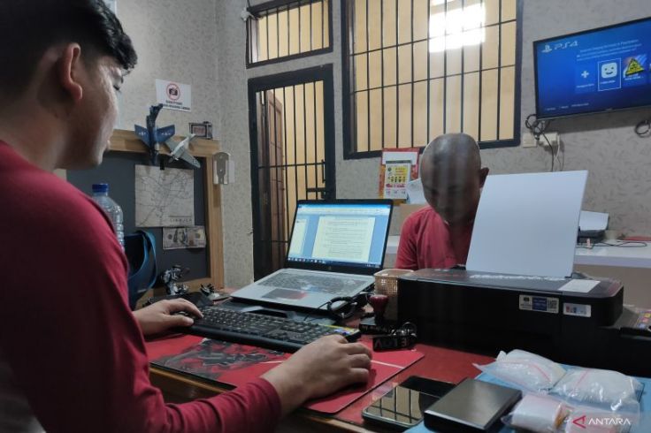 Satnarkoba Polres Cianjur Tangkap Tukang Kredit Edarkan Sabu