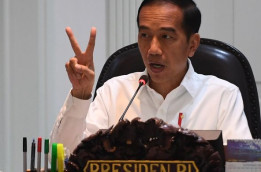 Dua Anak ”Terbebas” Sanksi, Presiden Jokowi Naikkan Tunjangan Bawaslu RI