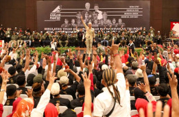 Ganjar Tambah Pede Dapat Dukungan Keluarga Besar TNI-Polri