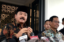 Hadi Temui Mahfud MD Bahas PR Kemenko Polhukam