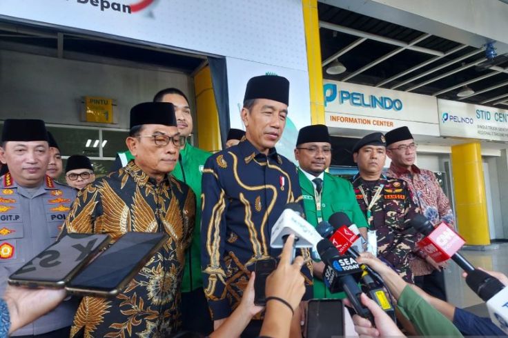 Jokowi Sebut Pengunduran Diri Mahfud MD Biasa Saja