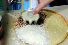 Melahap Tak Tersisa Martabak Bangka Along 100 Persen Dijamin Halal