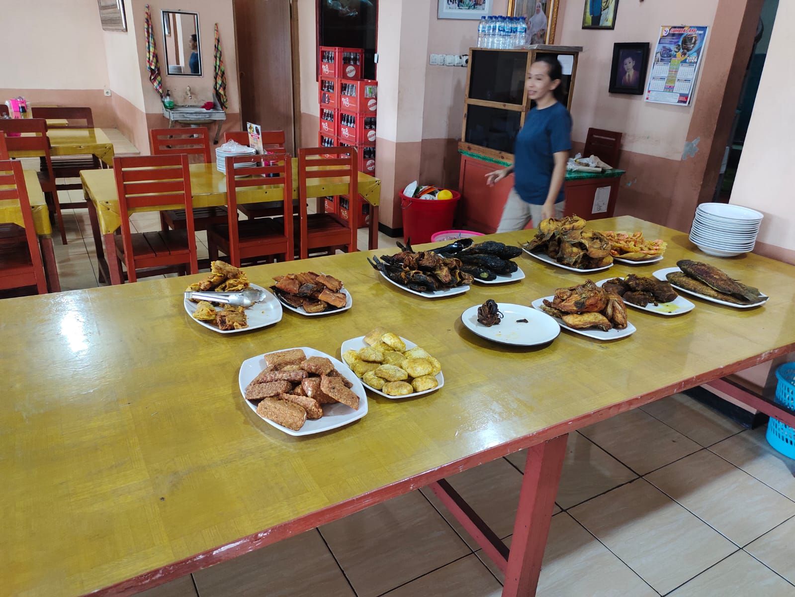 Sensasi Santap Sayur Asem Mak Abeng, Citayam