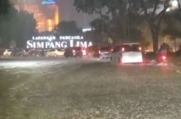 Tak Hanya Banjir, Tanah Longsor Landa Kota Semarang