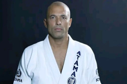 Dulu Pendukung Israel, Legenda UFC Royce Gracie Dapat Hidayah dan Jadi Mualaf