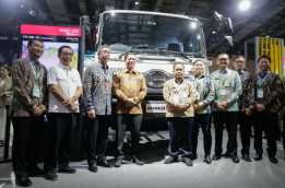 Hino Kenalkan Fasilitas Uji KIR Terbaru, Pesan Pakai Aplikasi