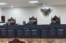 Tak Terima Dicopot, MKMK "Hajar" Anwar Usman Langgar Kode Etik