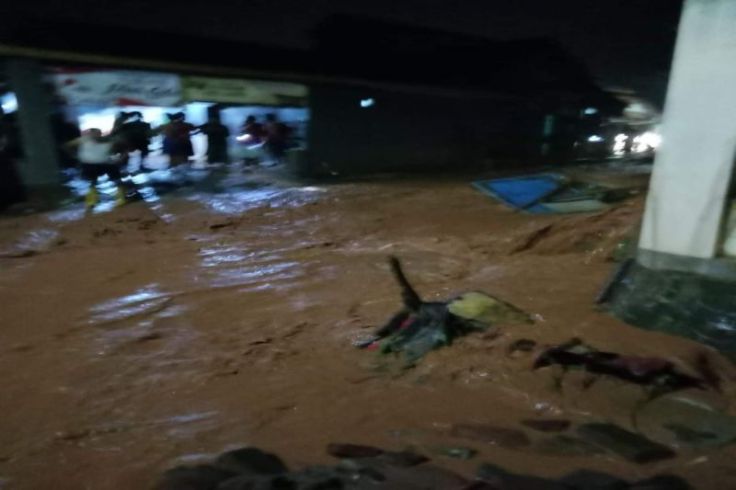 Ngerinya Banjir Bandang di Pekalongan,  Tanggul Jebol Dua Warga Tewas