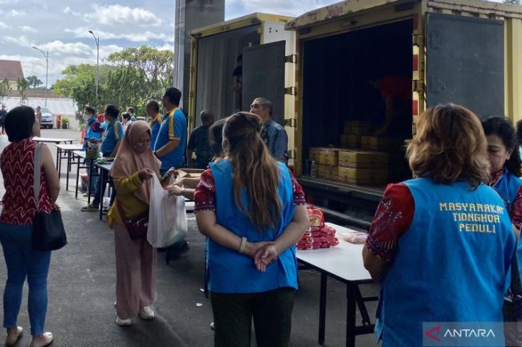 Pemkot Bandung Gandeng Kelompok Tionghoa Jual Sembako Separuh Harga