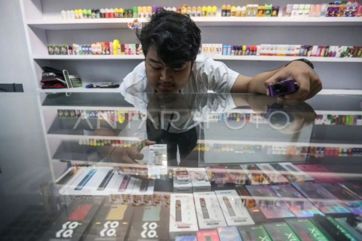 Sssst, Rokok Elektrik Terbukti Lebih Rendah Risiko Kesehatan