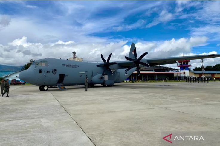 TNI AU Berhasil Daratkan Pesawat C-130J Super Hercules di Wamena 