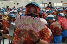 Pemprov DKI Terima 149 Aduan Pelanggaran THR dan Siapkan Sanksi