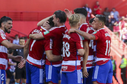 Granada Taklukkan Alaves 2-0 usai Lima Kali Kalah