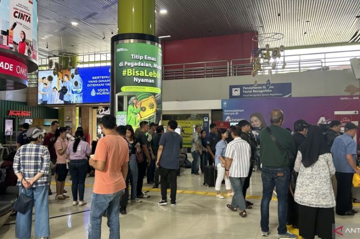 Kawasan Gambir Macet, Penumpang KA Bisa Berangkat dari Stasiun Jatinegara