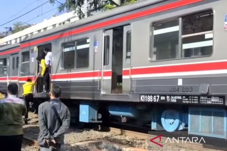 KRL Anjlok Depan WTC Mangga Dua, KAI Commuter Ubah Pola Operasi