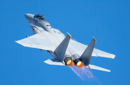 Pemerintah AS Desak Kongres Setujui Penjualan Jet Tempur F-15 ke Israel