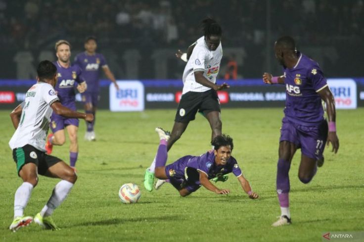 "Jual Beli" Gol Persik  Kediri Vs PSS Sleman Berakhir Seri 4-4