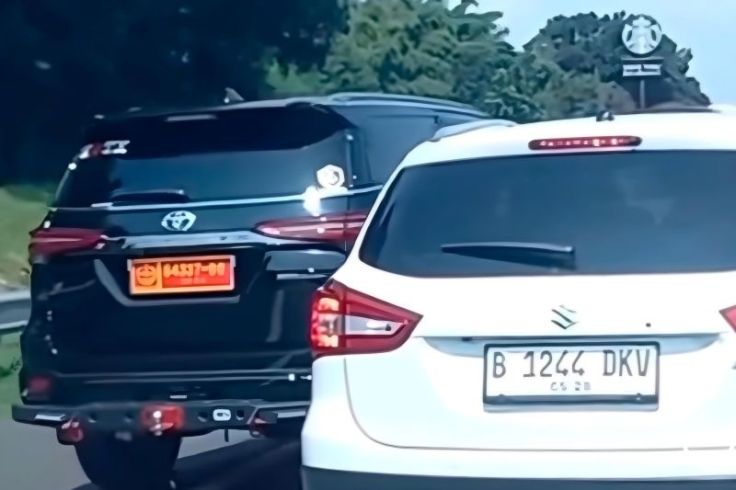 Usai Viral, Pengemudi Fortuner Arogan Sembunyikan Mobil dan Buang Pelat TNI