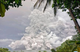 PVMBG Ingatkan Tsunami Bisa Datang Kapan Saja Dampak Erupsi Gunung Ruang